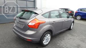 Ford Focus Samochód złomowany (2013, LUNAR SKY)