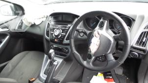 Ford Focus Samochód złomowany (2013, LUNAR SKY)