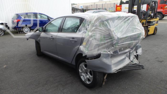 Ford Focus Samochód złomowany (2012, MICASTONE)