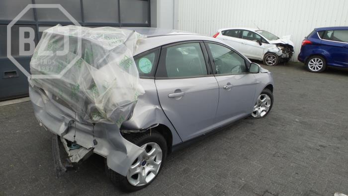 Ford Focus Samochód złomowany (2012, MICASTONE)
