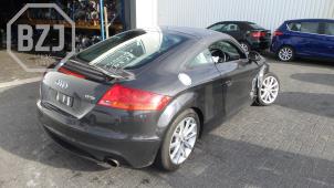 Audi TT Épave (2013, Gris)