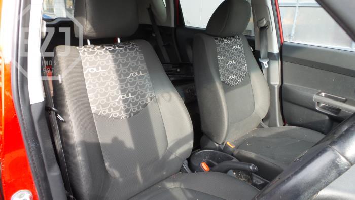 Kia Soul I 1.6 CVVT 16V Épave (2009, Rouge)