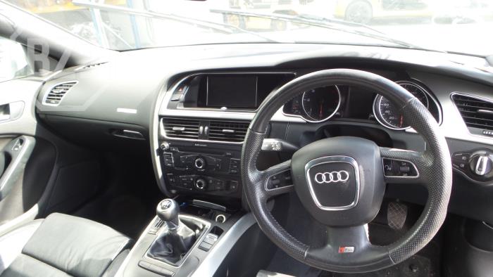 Audi A5 Épave (2009, Argenté)
