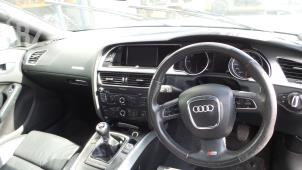 Audi A5 Épave (2009, Argenté)