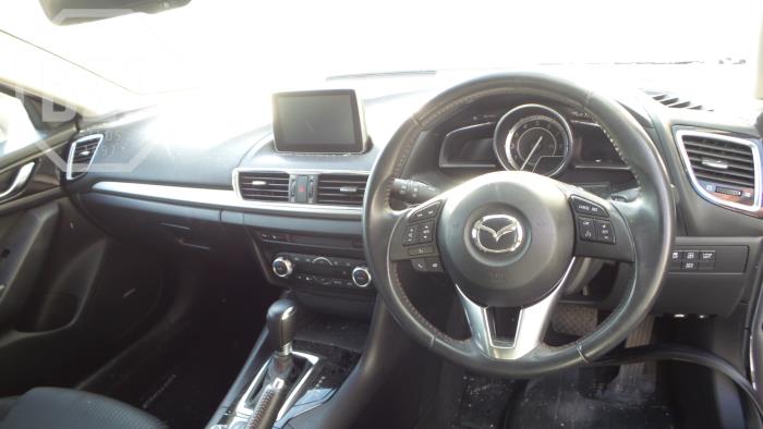 Mazda 3 2.0 SkyActiv-G 120 16V Épave (2015, Gris)