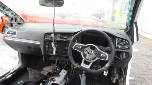 Volkswagen Golf Samochód złomowany (2018, Bialy)
