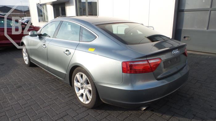 Audi A5 Épave (2011, Gris)