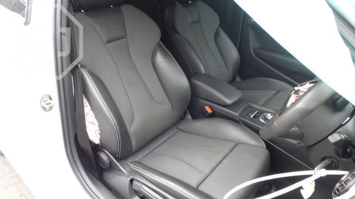Audi A3 Samochód złomowany (2014, Bialy)