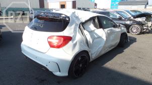 Mercedes A 2.0 A-250 Turbo 16V Épave (2013, Blanc)