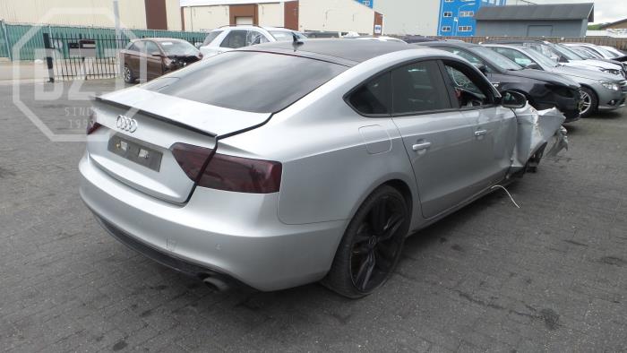 Audi A5 Épave (2014, Argenté)