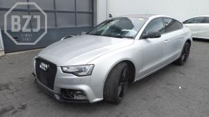 Audi A5 Épave (2014, Argenté)