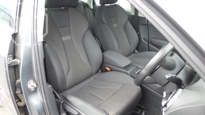 Audi A3 Samochód złomowany (2013, Szary)