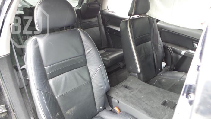 Volvo XC90 I 2.4 D5 20V Skrotfordon (2010, ZWART)