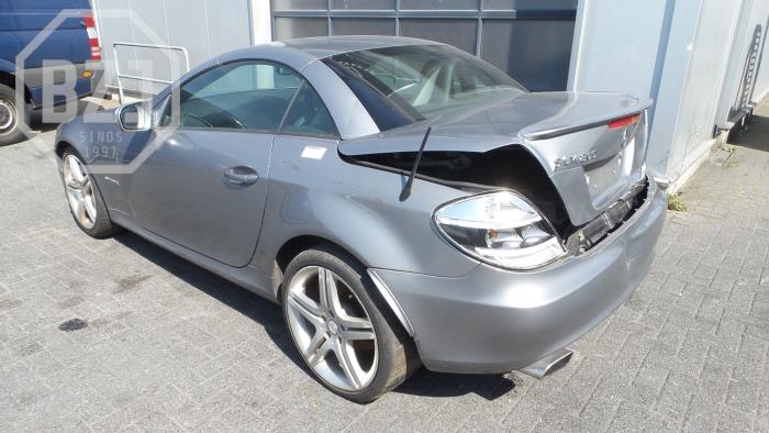 Mercedes SLK 1.8 200 K 16V Épave (2012, Argenté)