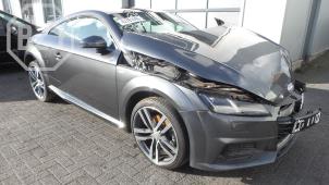 Audi TT Samochód złomowany (2016, Szary)