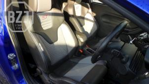 Ford Fiesta 6 1.6 SCTi ST200 16V Épave (2016, Bleu)