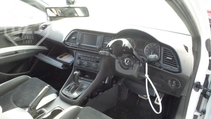 Seat Leon SC 2.0 TSI Cupra 280 16V Épave (2015, Blanc)