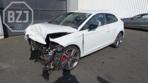 Seat Leon SC 2.0 TSI Cupra 280 16V Épave (2015, Blanc)