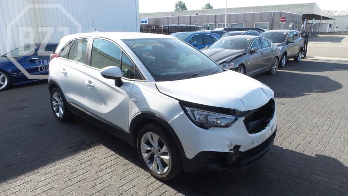 Opel Crossland/Crossland X 1.2 12V Salvage vehicle (2018, White)