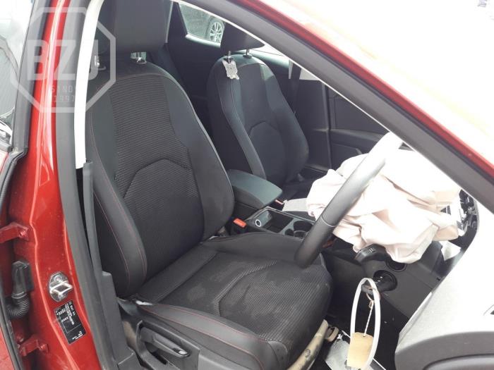 Seat Leon Salvage vehicle (2020, Metallic, Red)