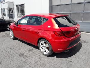 Seat Leon Épave (2020, Métallisé, Rouge)