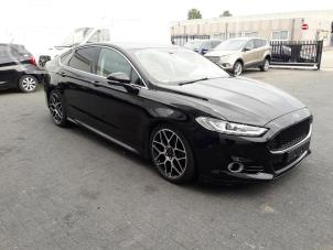 Ford Mondeo V 1.5 EcoBoost 16V Épave (2016, Noir)