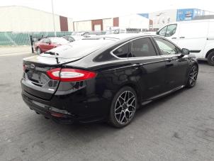 Ford Mondeo V 1.5 EcoBoost 16V Épave (2016, Noir)