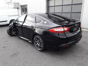 Ford Mondeo V 1.5 EcoBoost 16V Épave (2016, Noir)