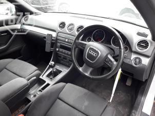 Audi A4 Cabrio 1.8 T 20V Épave (2008, Argenté)