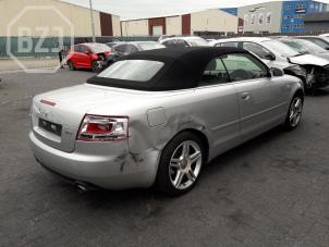 Audi A4 Cabrio 1.8 T 20V Épave (2008, Argenté)
