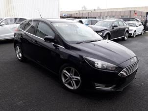 Ford Focus 3 1.0 Ti-VCT EcoBoost 12V 100 Épave (2016, Métallisé, Noir)