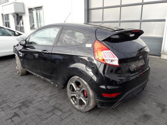 Ford Fiesta 6 1.6 ST 16V Épave (2017, Métallisé, Noir)