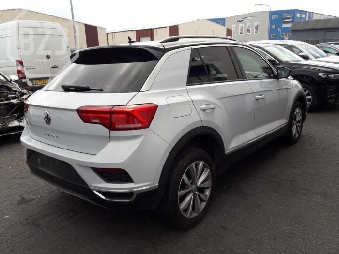 Volkswagen T-Roc 1.0 TSI 12V BlueMotion Vehículo de desguace (2019, Blanco)