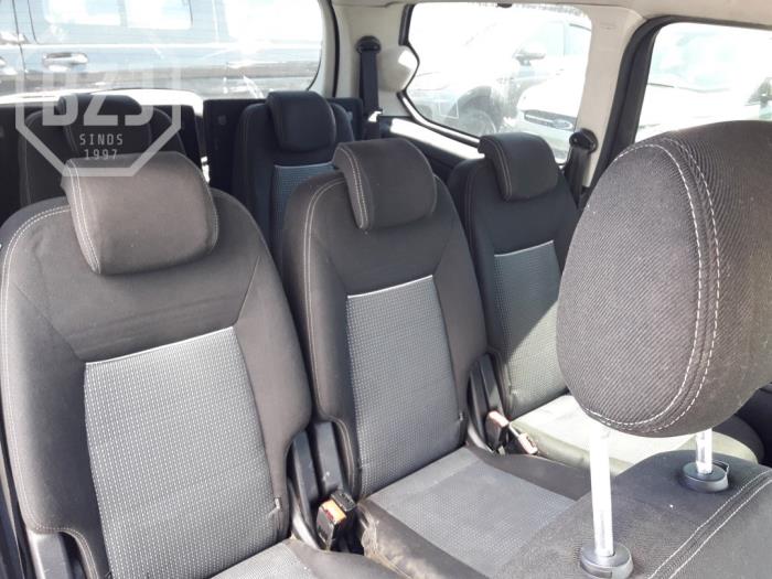 Ford Galaxy 2.0 TDCi 16V 140 Épave (2011, Métallisé, Noir)