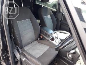 Ford Galaxy 2.0 TDCi 16V 140 Épave (2011, Métallisé, Noir)