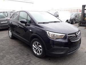 Opel Crossland 1.2 Turbo 12V Épave (2019, Métallisé, Bleu)