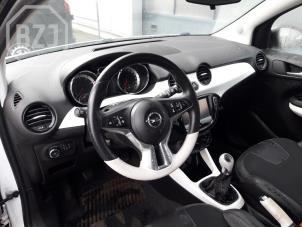 Opel Adam 1.2 16V Samochód złomowany (2015, Bialy)
