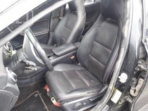 Mercedes GLA 2.2 200 CDI, d 16V Épave (2016, Métallisé, Noir)