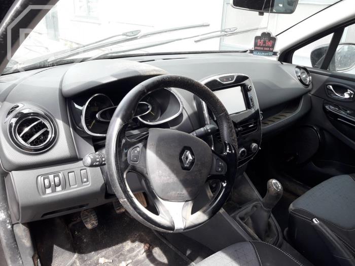 Renault Clio IV 1.5 Energy dCi 90 FAP Vehículo de desguace (2015, Negro)
