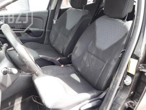 Renault Clio IV 1.5 Energy dCi 90 FAP Épave (2015, Noir)