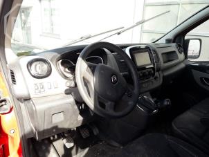 Renault Trafic 1.6 dCi 95 Épave (2019, Rouge)