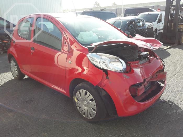 Citroen C1 1.0 12V Samochód złomowany (2006, Czerwony)