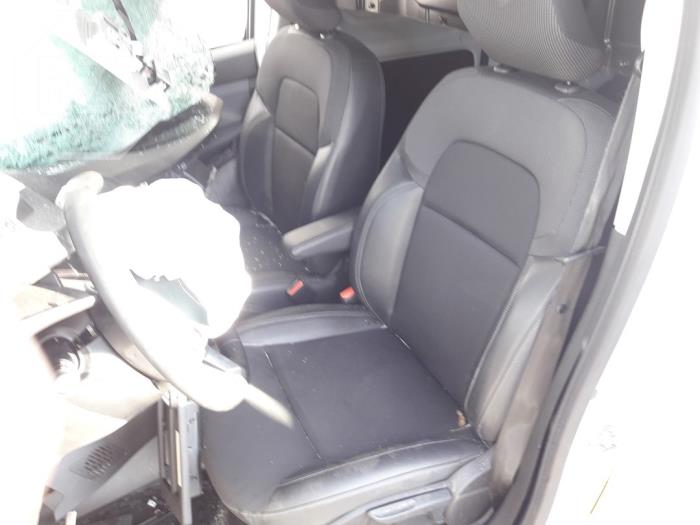 Renault Express 1.5 dCi 95 Schrottauto (2021, Weiß)