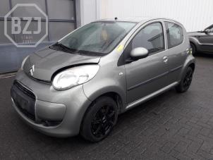 Citroen C1 1.0 12V Épave (2010, Métallisé, Vert)