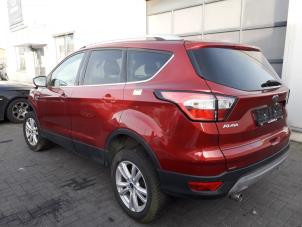 Ford Kuga II 1.5 EcoBoost 16V 120 Épave (2019, Métallisé, Rouge)