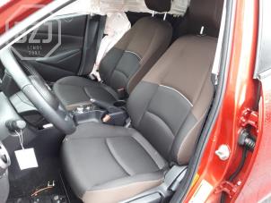 Mazda 2 1.5 SkyActiv-G 90 M Hybrid Épave (2021, Métallisé, Rouge)