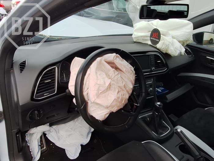 Seat Leon ST 2.0 TSI Cupra 280 16V Salvage vehicle (2015, Metallic, White)