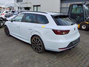 Seat Leon ST 2.0 TSI Cupra 280 16V Épave (2015, Métallisé, Blanc)