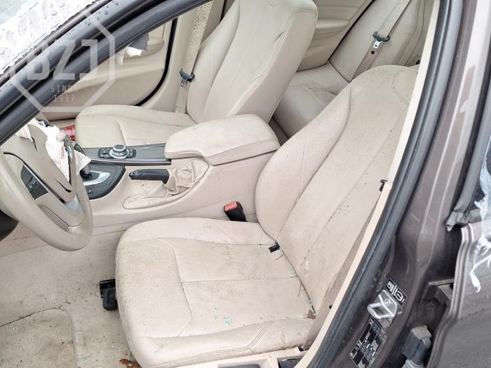BMW 3 serie Touring 320d 2.0 16V Épave (2013, Métallisé, Brun)