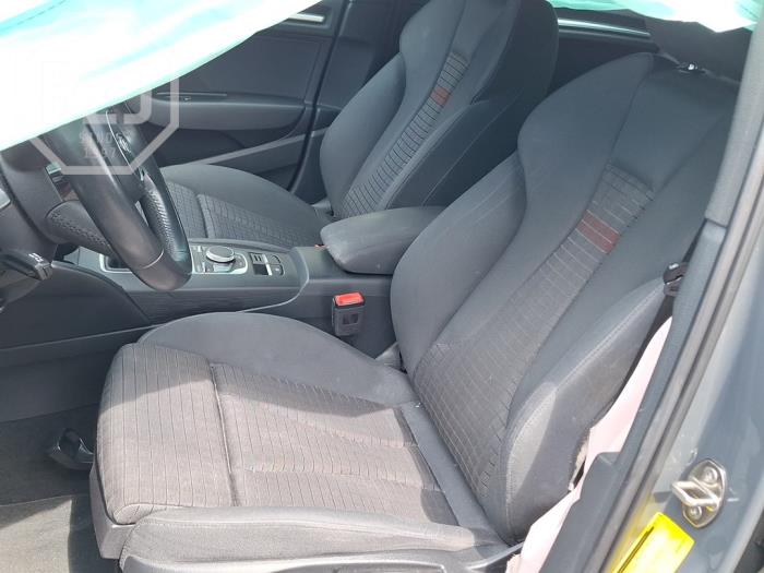 Audi A3 Sportback 1.0 TFSI 12V Samochód złomowany (2016, Metalik, Szary)